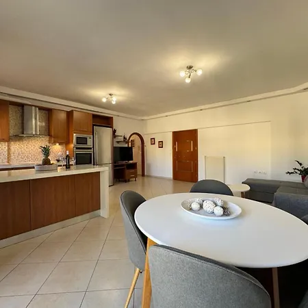 Chris Appartement Rhodes City
