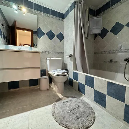 Chris Lejlighed Rhodes City