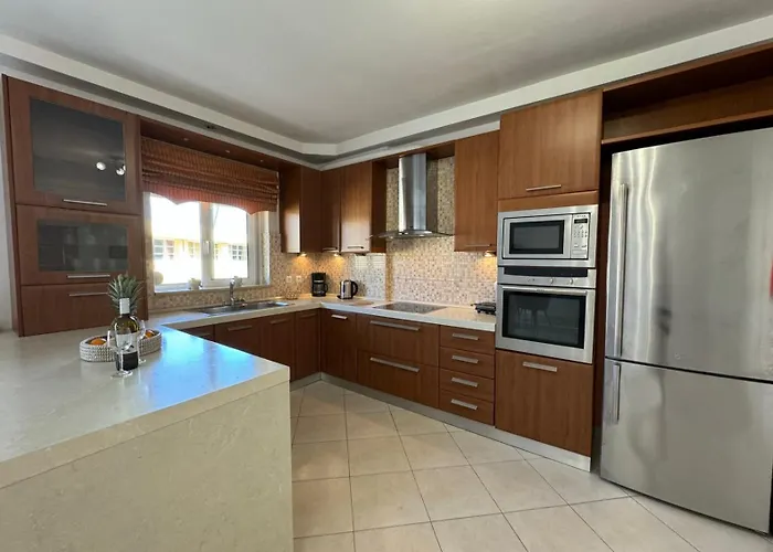 Chris דירה עיר רודוס